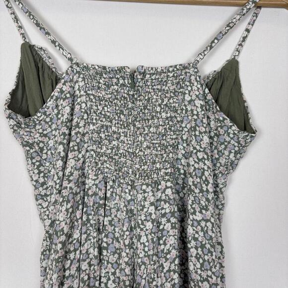 Aeropostale Boho Flippy Ruffle Romper in Green Floral Size: S - Picture 6 of 7